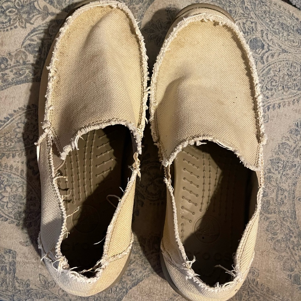 Men’s Croc brand Casual Cream Canvas Slip-On Shoes size 11